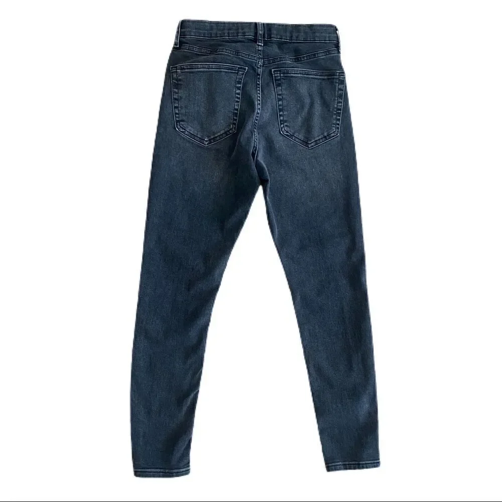 Topshop Jeans. Jamie Style. Medium-Dark Wash. Midrise. Size 28x30 Great Cond!!! - Picture 3 of 12